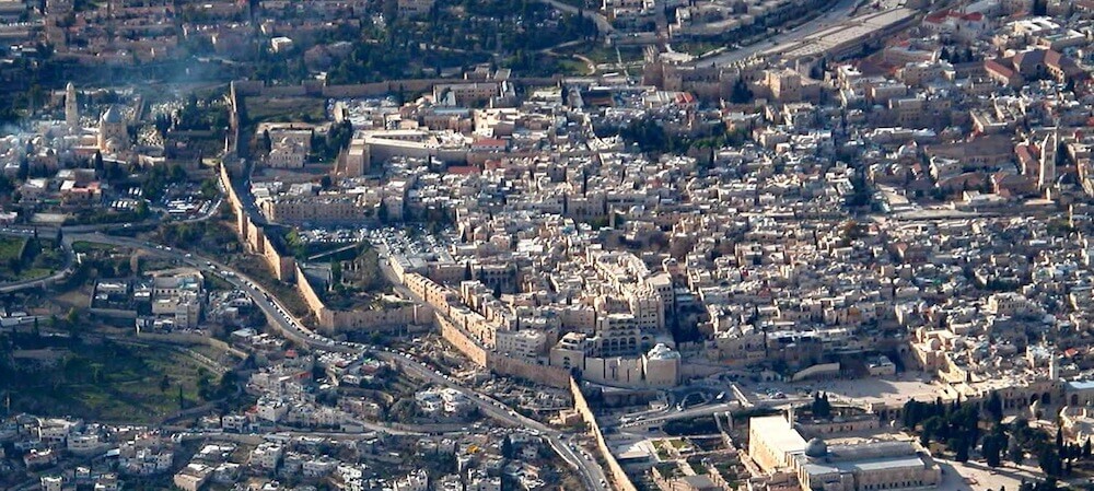 Ramparts walk aerial from east