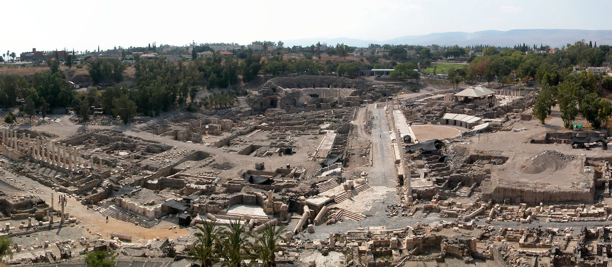 Panorama atop Tel Beth Shean